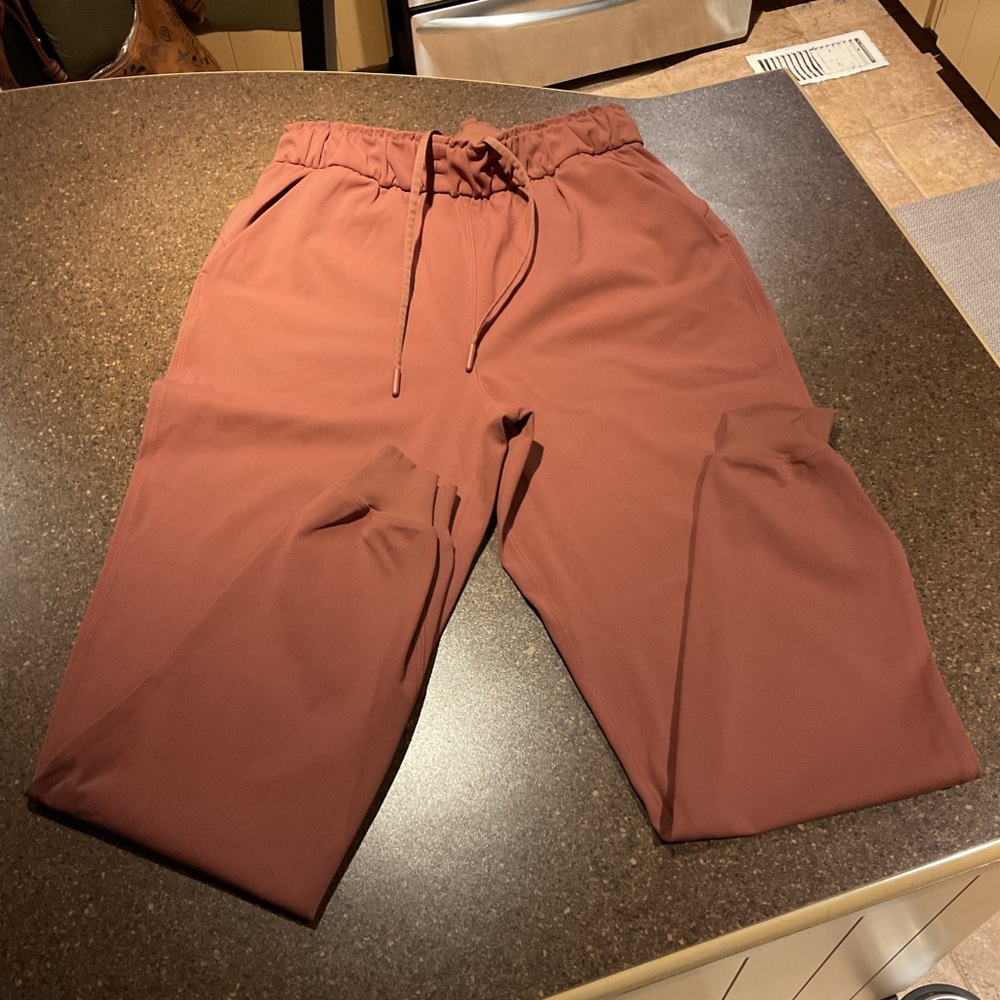 Lululemon womens joggers